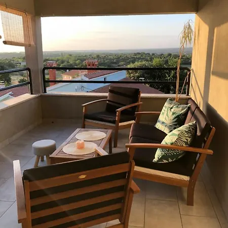 I Smrikve Apartament Pula