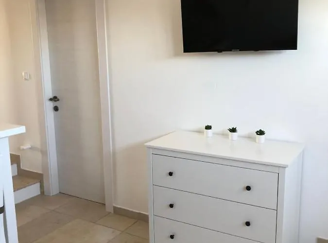 아파트 I Smrikve 풀라